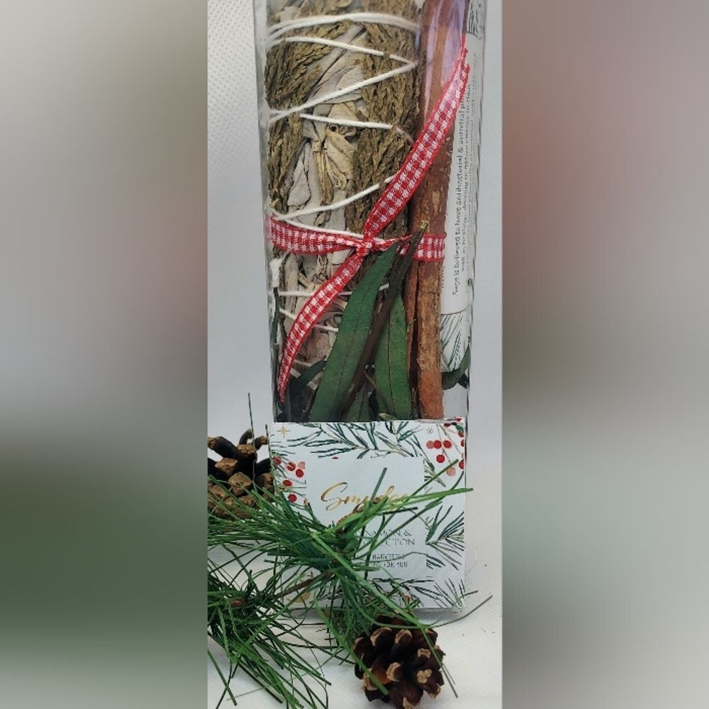 Christmas Smudge Stick Set with Sage, Cinnamon And Cedar NWT
